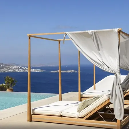 بيت للعطل A Luxurious Retreat, Primely Located With Stunning Panoramic View!
