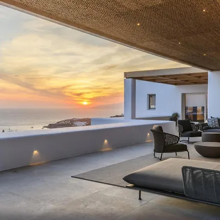A Luxurious Retreat, Primely Located With Stunning Panoramic View!