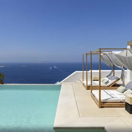 A Luxurious Retreat, Primely Located With Stunning Panoramic View!