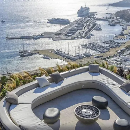 بيت للعطل A Luxurious Retreat, Primely Located With Stunning Panoramic View! *